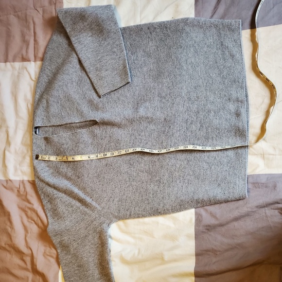 Uniqlo wool seamless sweater, Size L, Grey - Picture 1 of 4